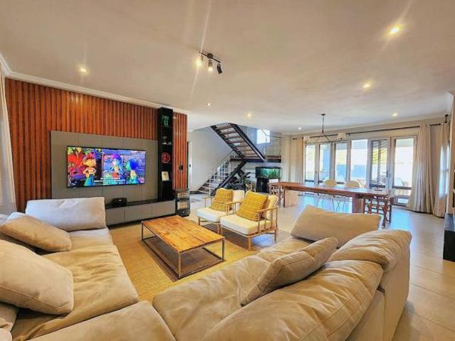 House for rent in Waterkloof, Gauteng