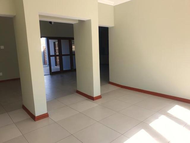 House for rent in Waterkloof, Gauteng