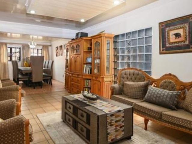 House for sale in Cape Town, Western Cape