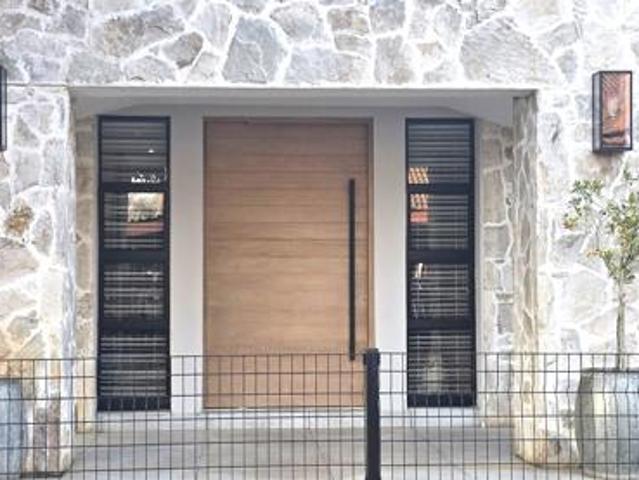 House for sale in Hartbeespoort Dam Nature Reserve, North West