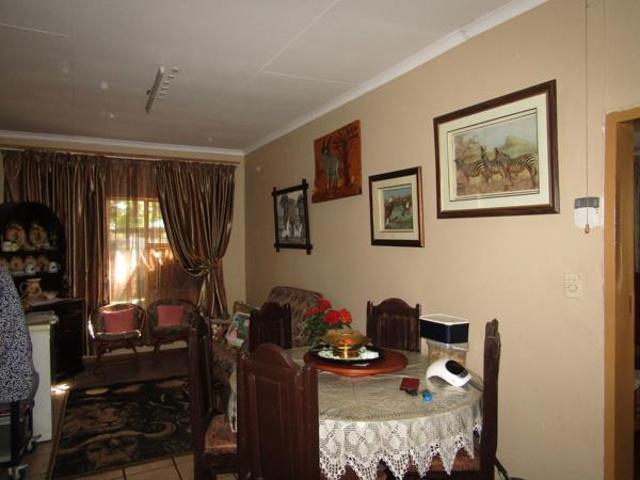 House for sale in Hartbeespoort Dam Nature Reserve, North West