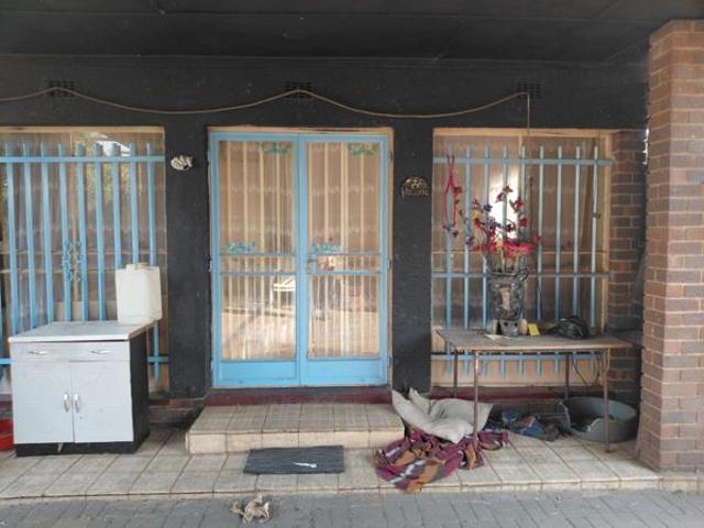 House for sale in Hartbeespoort Dam Nature Reserve, North West