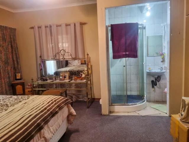 House for sale in Hartbeespoort Dam Nature Reserve, North West