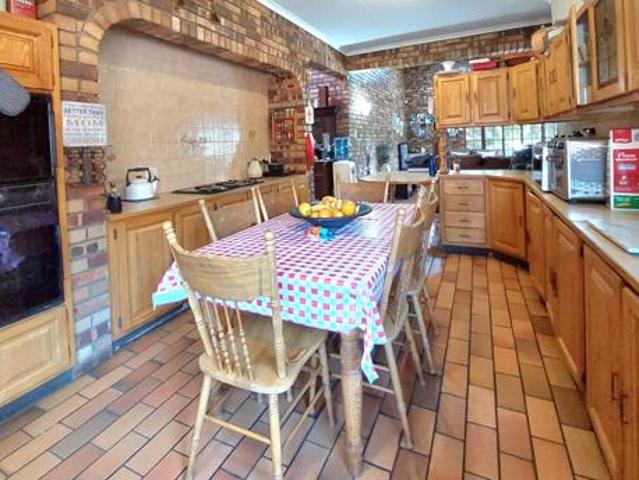 House for sale in Hartbeespoort Dam Nature Reserve, North West