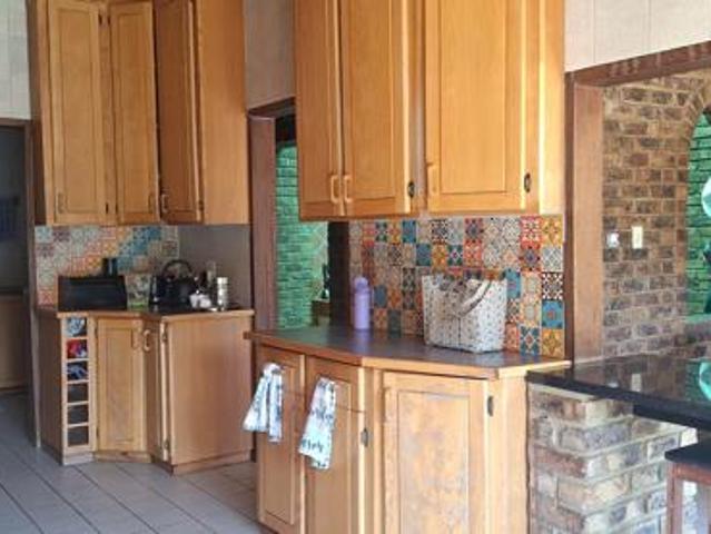 House for sale in Hartbeespoort Dam Nature Reserve, North West