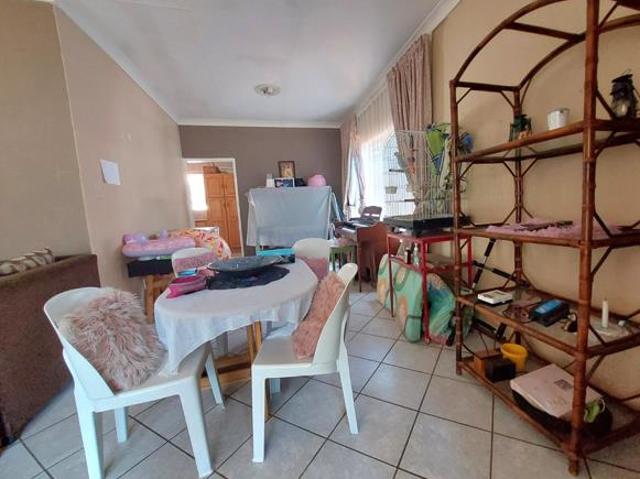 House for sale in Hartbeespoort Dam Nature Reserve, North West