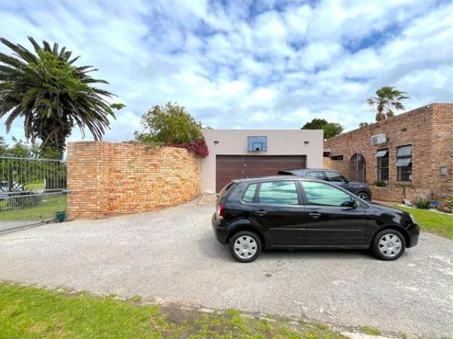 House for sale in Nelson Mandela Bay Ward 18, Nelson Mandela Bay Metropolitan Municipality