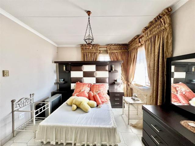 House for sale in Waterkloof, Gauteng