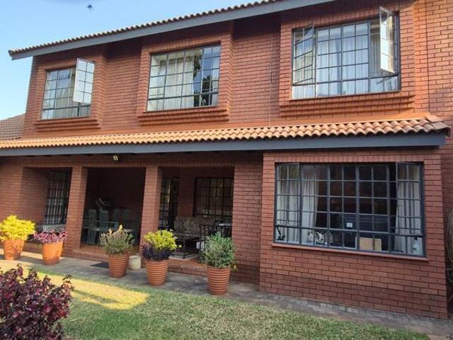 House for rent in Waterkloof, Gauteng