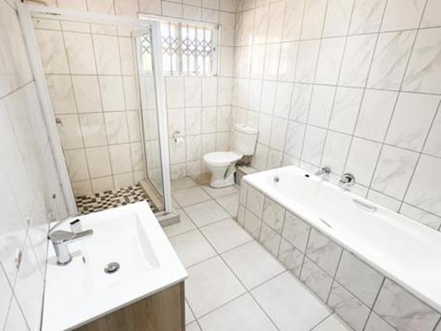 House for rent in Waterkloof, Gauteng