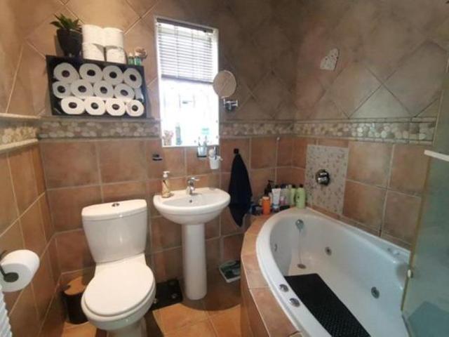 House for sale in Cape Town, Western Cape