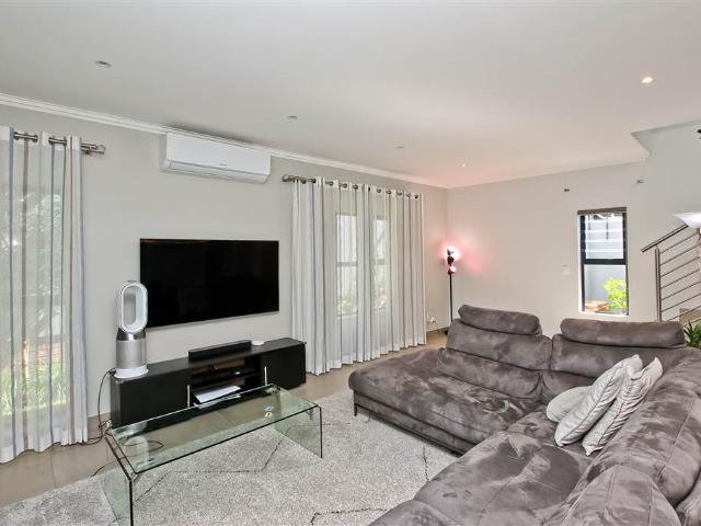 House for sale in Johannesburg, North & Sandton