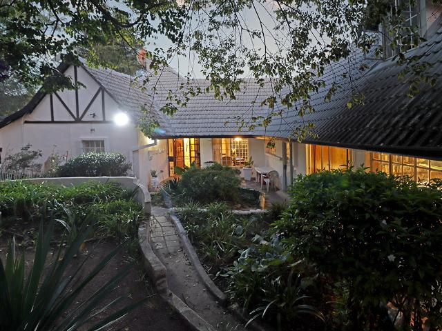 House for sale in Sandton, City of Johannesburg Metropolitan Municipality