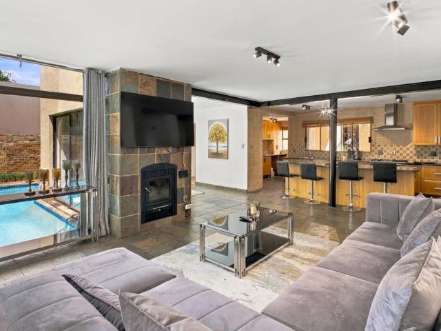 House for sale in Sandton, City of Johannesburg Metropolitan Municipality