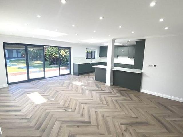 House for rent in Bushey, Bushey Heath