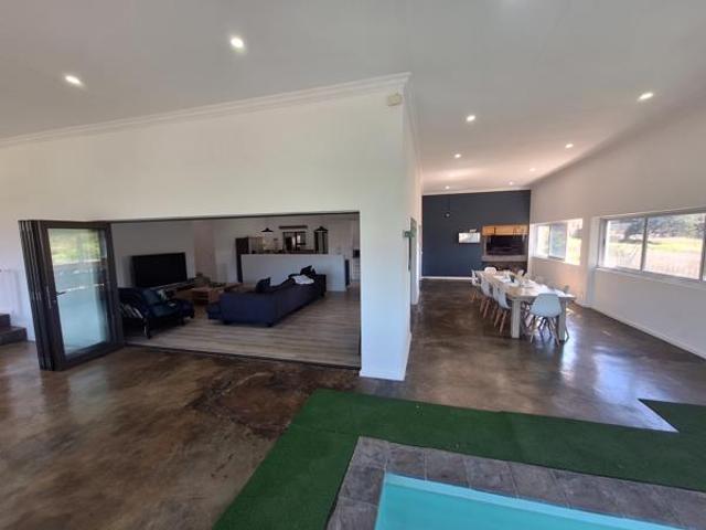 House for sale in Jeffreys Bay, Kouga Local Municipality