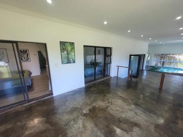 House for sale in Jeffreys Bay, Kouga Local Municipality