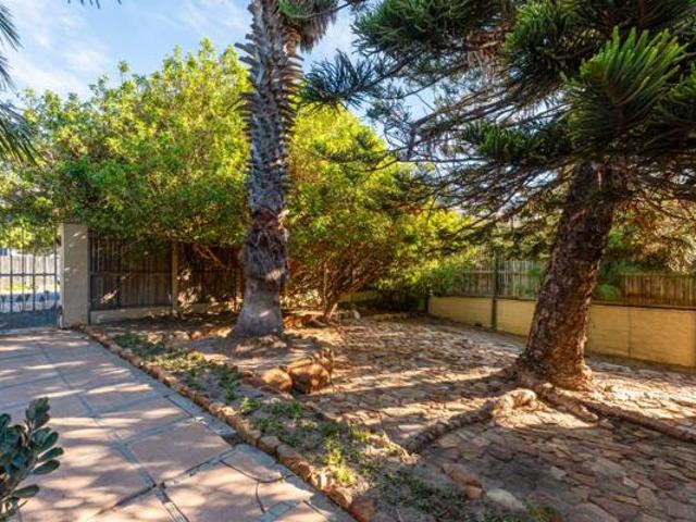 House for sale in Cape Town, Western Cape