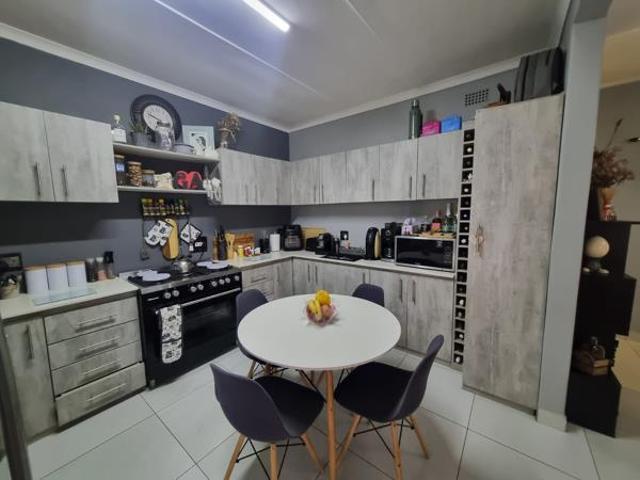 House for sale in Frances Baard, Northern Cape
