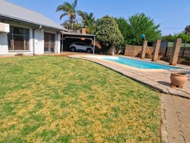 House for sale in Frances Baard, Northern Cape