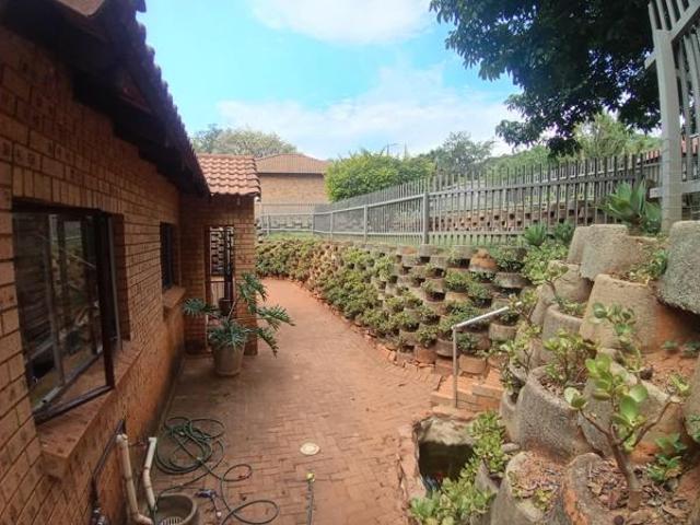 House for sale in Rustenburg Local Municipality, Bojanala Platinum District Municipality