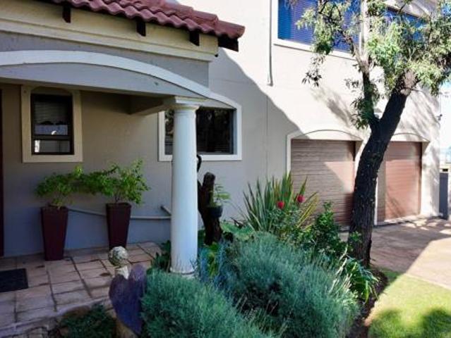 House for sale in Rustenburg Local Municipality, Bojanala Platinum District Municipality
