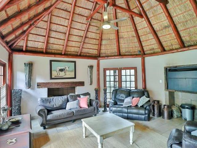 House for sale in Rustenburg Local Municipality, Bojanala Platinum District Municipality