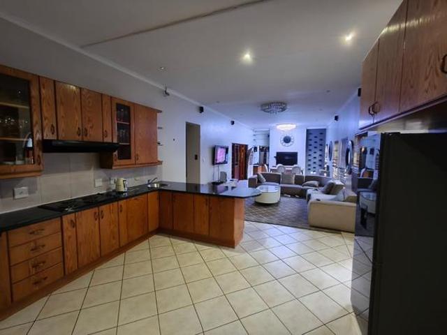 House for sale in Rustenburg Local Municipality, Bojanala Platinum District Municipality
