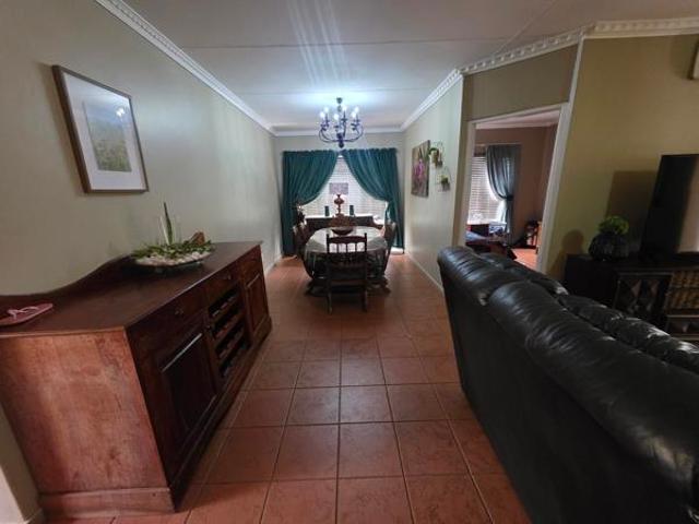 House for sale in Rustenburg Local Municipality, Bojanala Platinum District Municipality