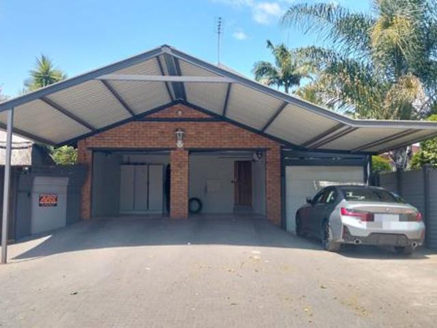 House for sale in Rustenburg Local Municipality, Bojanala Platinum District Municipality