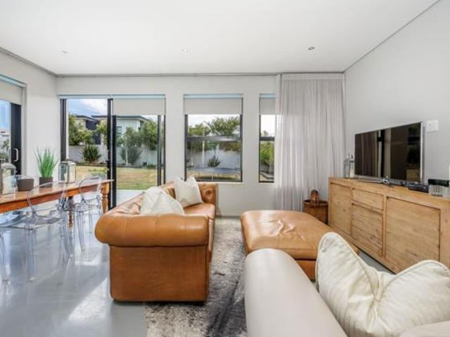 House for sale in Cape Town, Western Cape