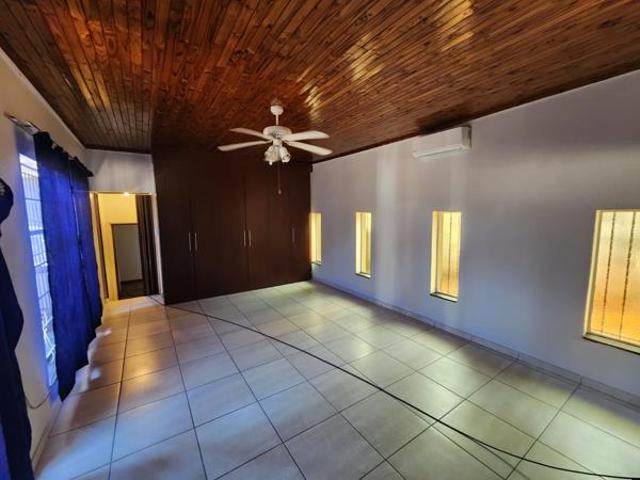 House for rent in Waterkloof, Gauteng
