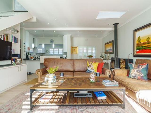 House for sale in Cape Town, Western Cape