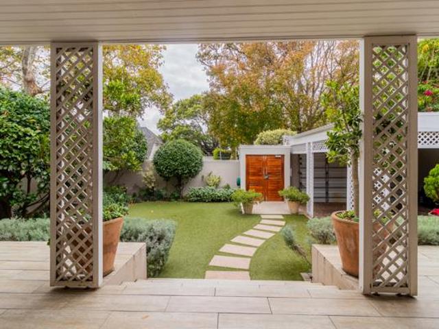 House for sale in Cape Town, Western Cape