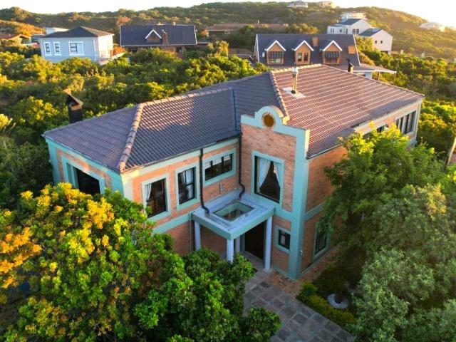 House for sale in Groot Brak Rivier, Western Cape