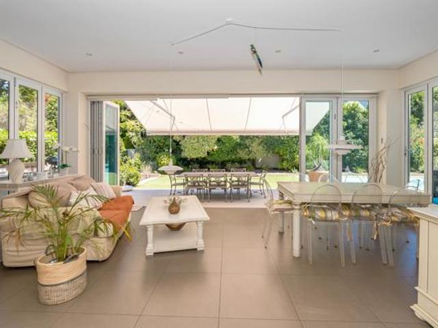 House for sale in Cape Town, Western Cape