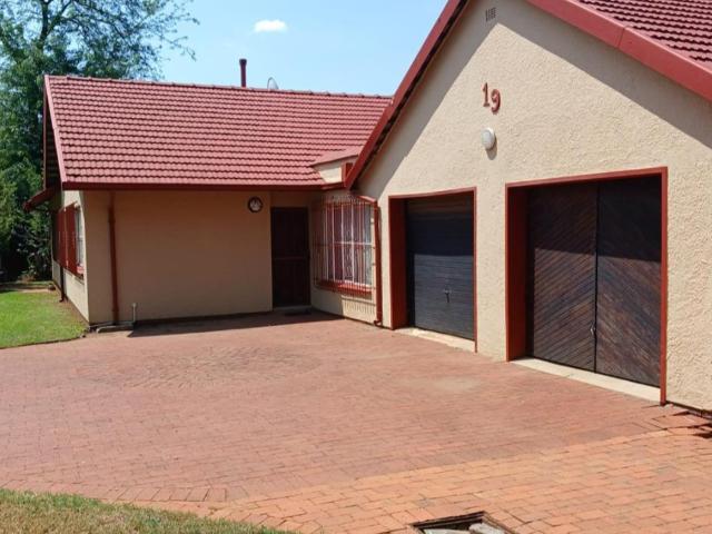 House for sale in Nooitgedacht, Gauteng