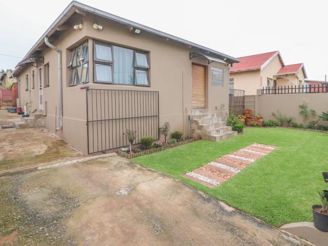 House for rent in Vosloorus, Gauteng