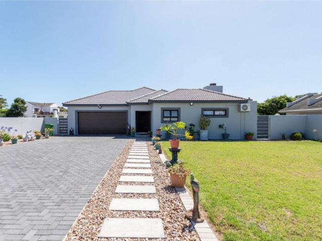 House for sale in West Coast, Britannia Bay