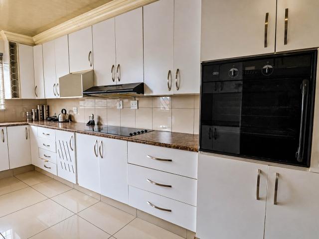 House for sale in Midrand, City of Johannesburg Metropolitan Municipality