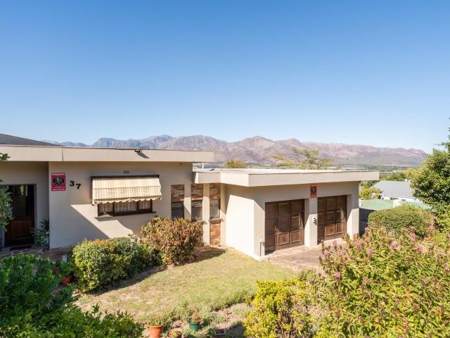 House for sale in Onverwacht, Western Cape