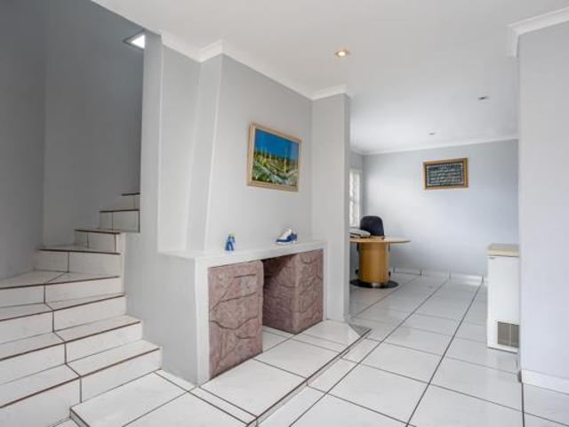 House for sale in Cape Town, Western Cape