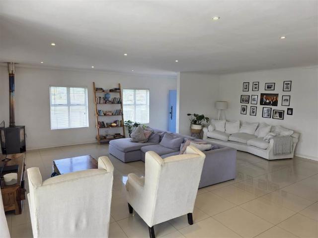 House for sale in Somerset West, Western Cape