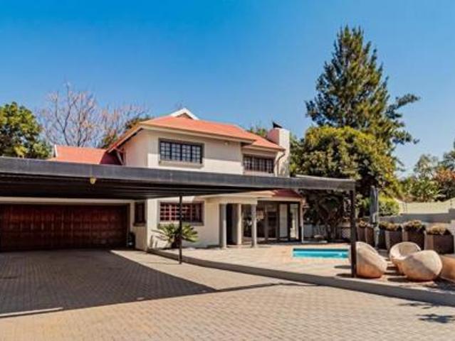 House for sale in Waterkloof, Gauteng