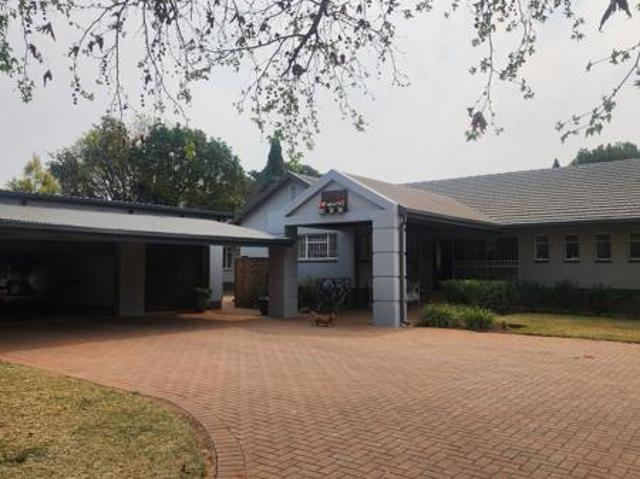 House for sale in Waterkloof, Gauteng