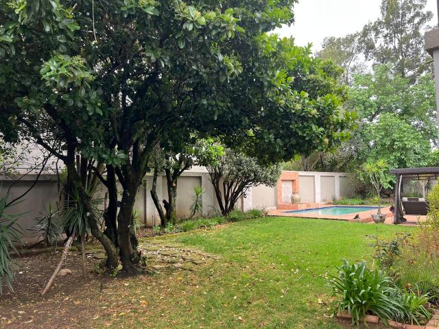 House for sale in Sandton, City of Johannesburg Metropolitan Municipality
