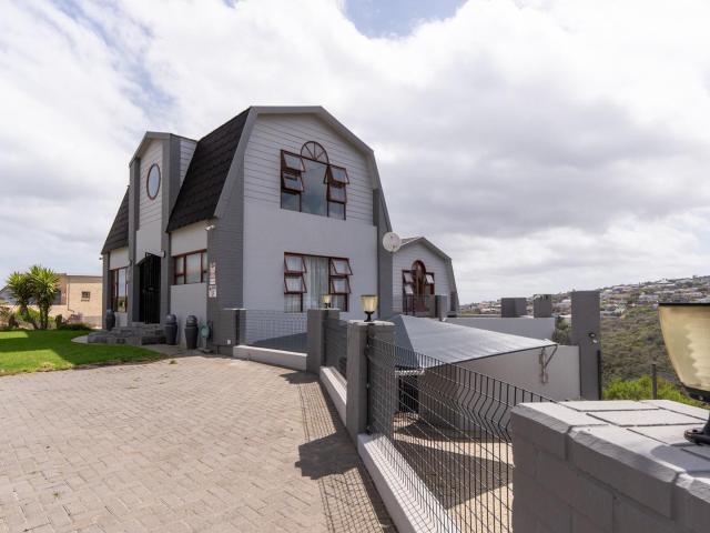 House for sale in Groot Brak Rivier, Western Cape