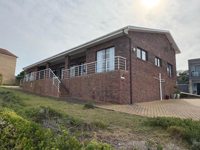 House for sale in Groot Brak Rivier, Western Cape