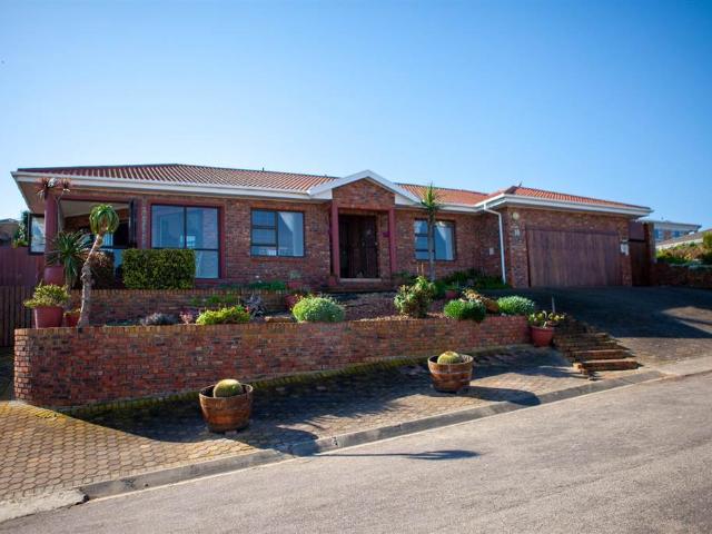 House for sale in Groot Brak Rivier, Western Cape