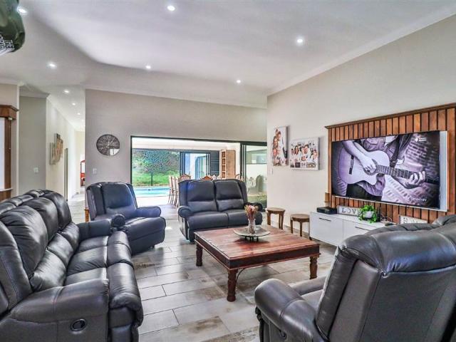 House for sale in Groot Brak Rivier, Western Cape